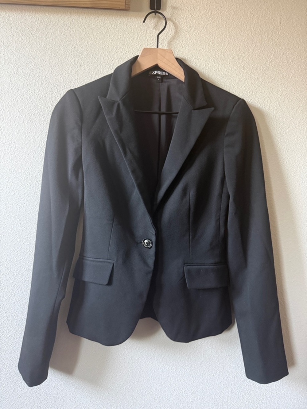Express Black Single-Button Women's Tailored Blazer